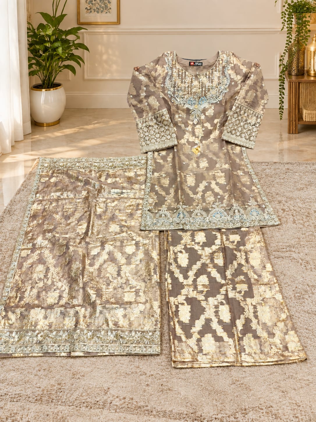 Jacquard 3-Piece Formal SMuted Gold Wovenuit